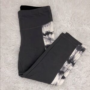 Gray and Marble White Patterned Cropped Leggings